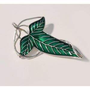 NWT Fellowship Elven Leaf Brooch Pin Enamel Green Elvish Lord of the Rings
